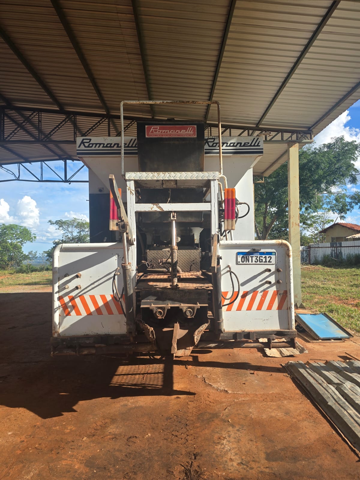 Usina de Microrrevestimento Romanelli UHR700 Ano 2010 com Caminhão VW 26.420 Ano 2014/15 (Motor Novo) - Thumbnail 4